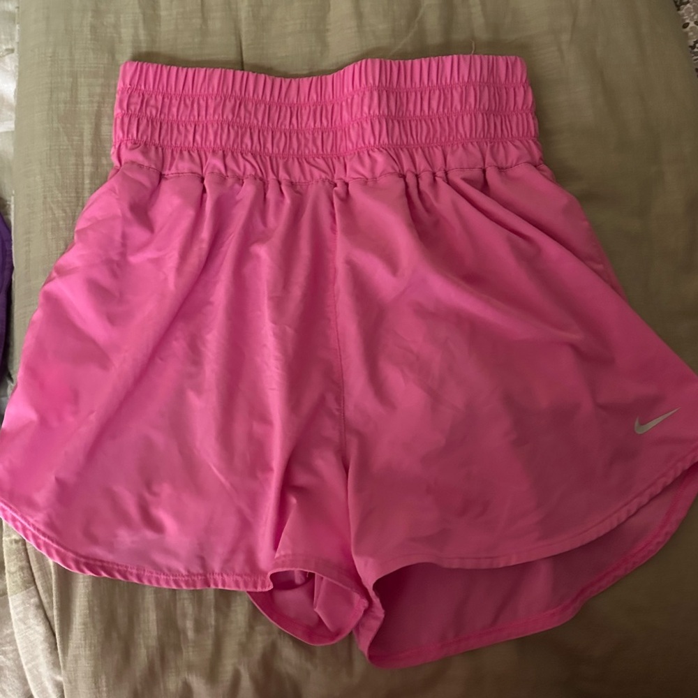 Nike Women's One Dri-FIT Ultra High-Waisted Shorts